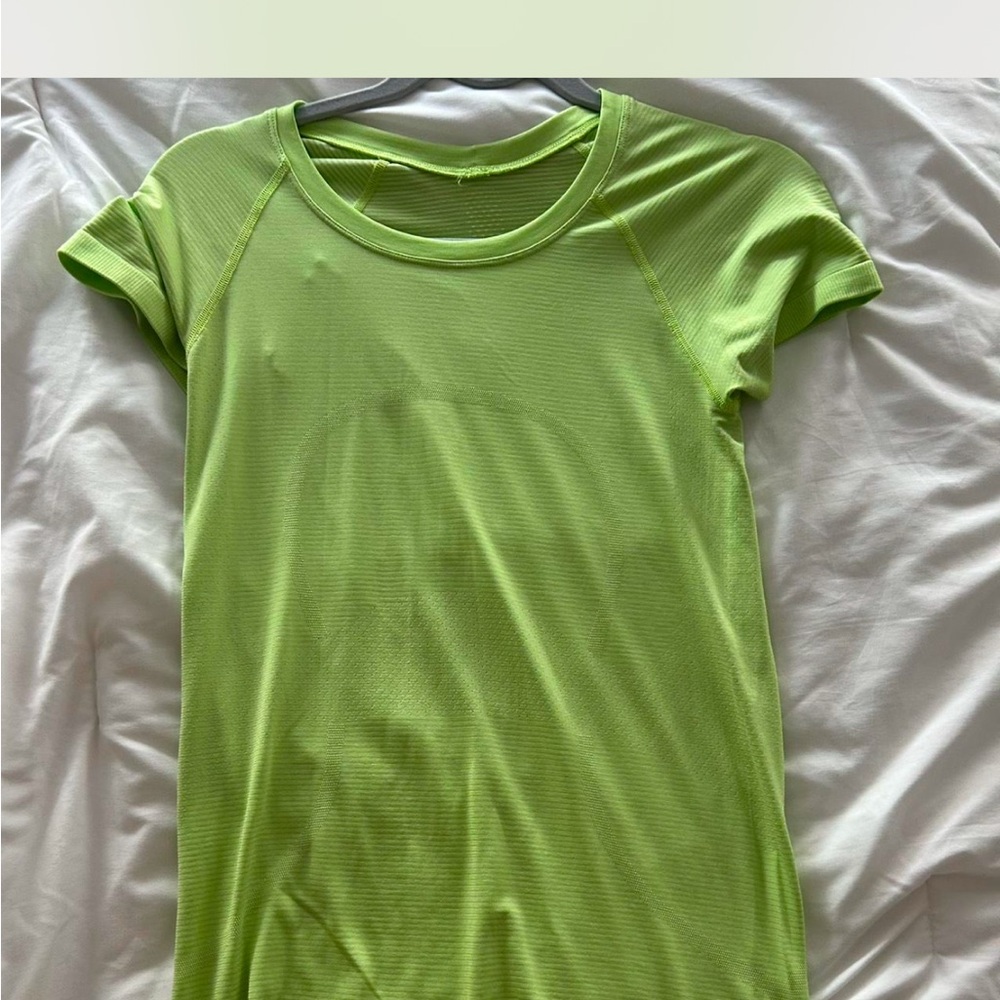 Lululemon Athletica Lime Green Short Sleeve Top